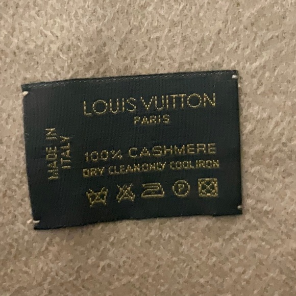 NWOT 100% Cashmere Louis Vuitton Scarf - Picture 3 of 7